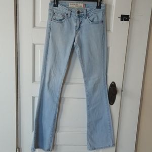 Vintage stonewashed 518 Levi jeans
